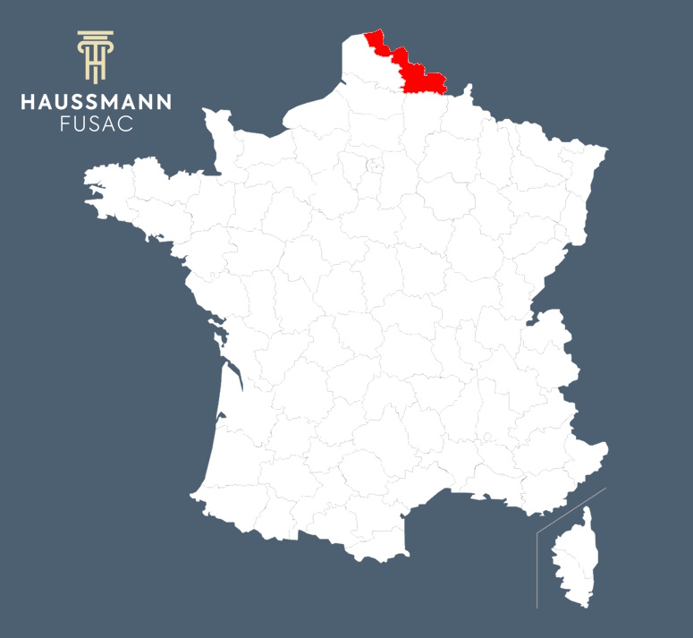 Carte de France avec le département du Nord mise en évidence en rouge et le logo Haussmann Fusac en haut à gauche sur fond bleu-gris